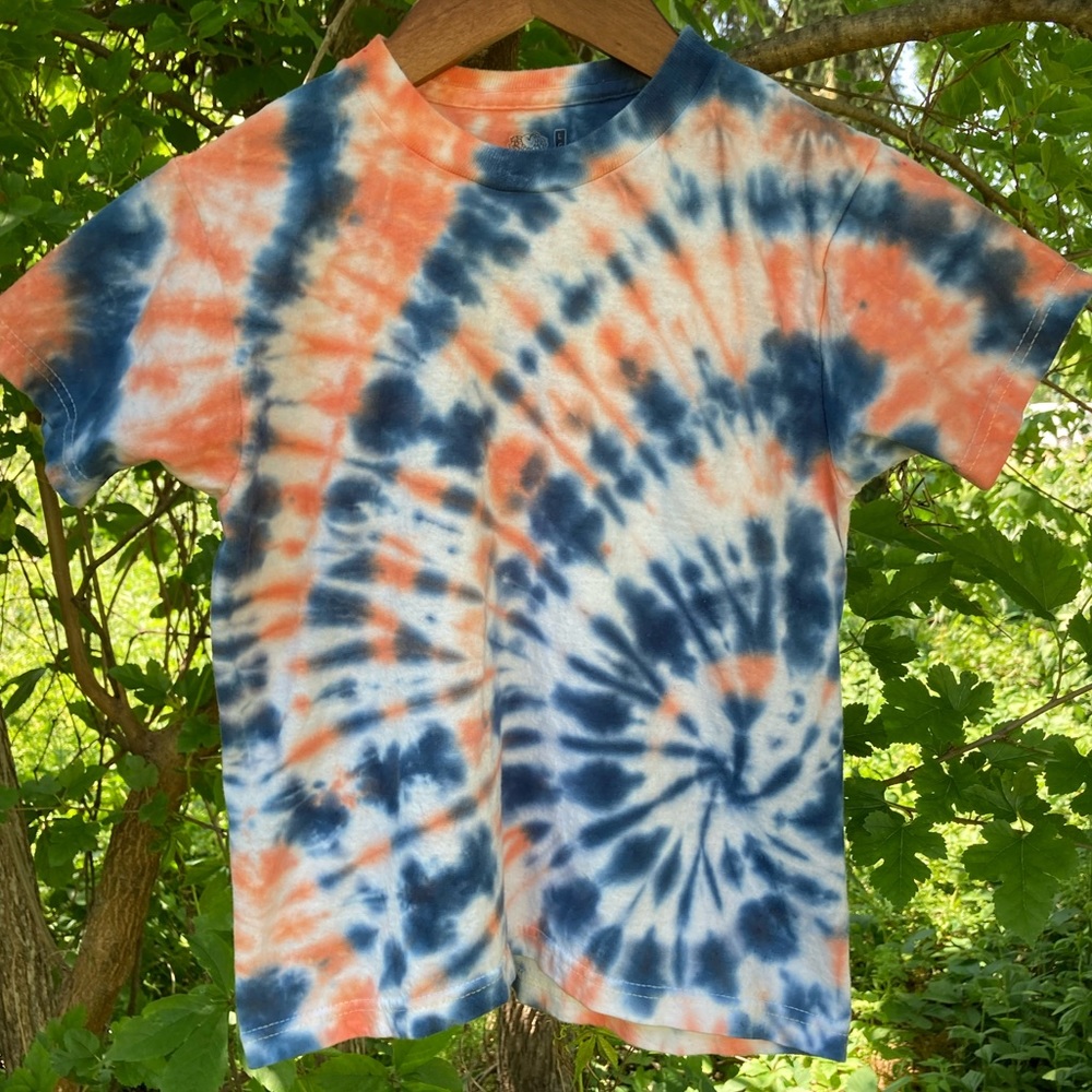 NWOT Custom Unisex Child Size Large Tie Dye T-Shirt.